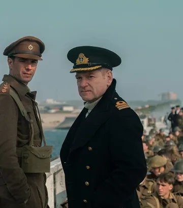 Kenneth Branagh and James D'Arcy in Dunkirk (2017)
