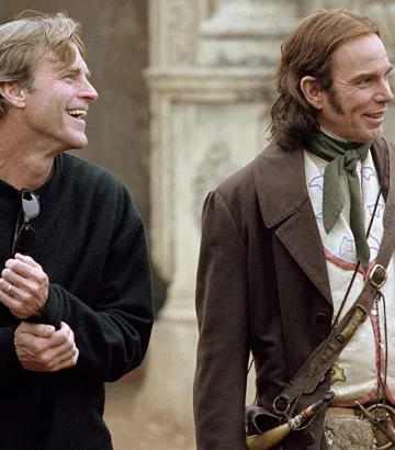 Billy Bob Thornton and John Lee Hancock in The Alamo (2004)