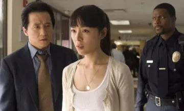 Jackie Chan, Chris Tucker, and Jingchu Zhang in Rush Hour 3 (2007)
