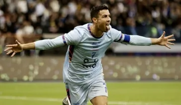 Ronaldo, Messi roll back the years in nine-goal thriller